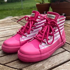 New Girls HUNTER Waterproof Rubber Sole Pink Shoes Size 2 Big Kid 💖